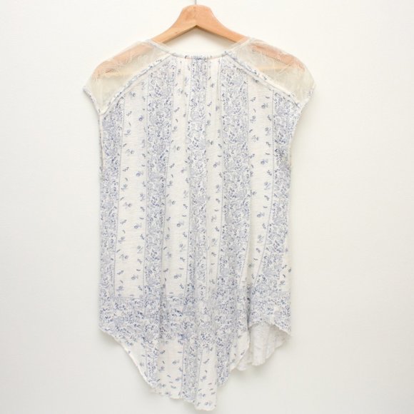 Lucky Brand Womens Laced Floral Blouse Small - Picture 2 of 5